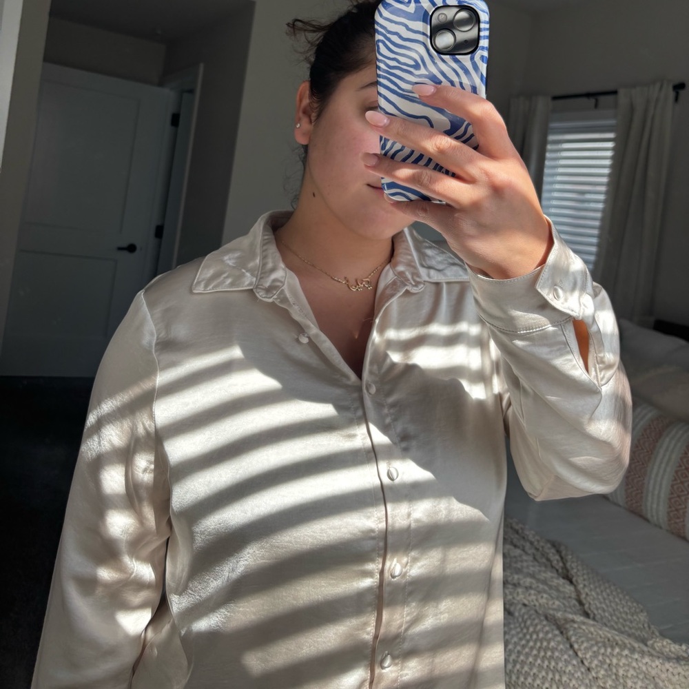 PRINCESS POLLY button up - Picture 5 of 7